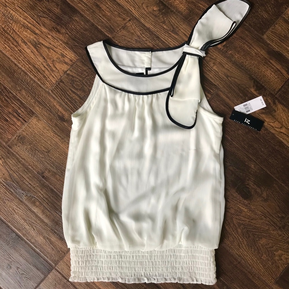 IZ Byer California Sleeveless Blouse Top